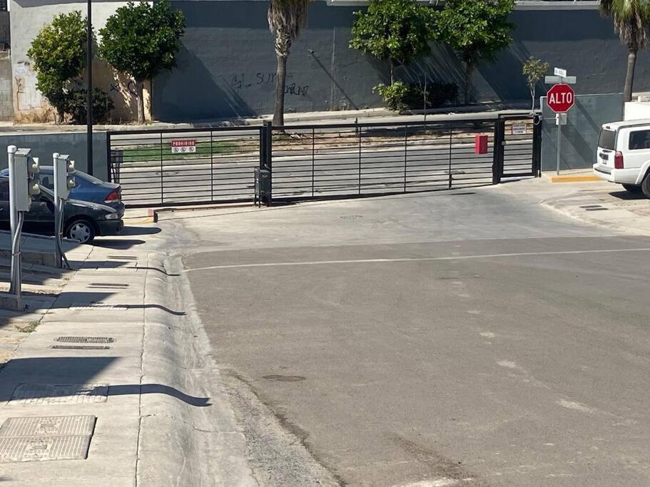 La *
